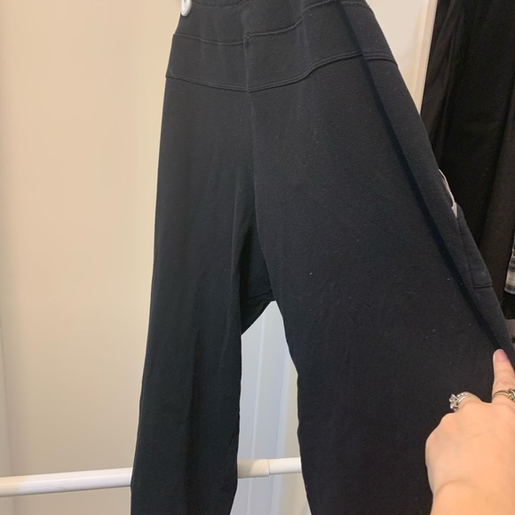 DKNY Ladies M BLACK CASUAL LOUNGING PANTS. Gently worn. - Picture 3 of 3